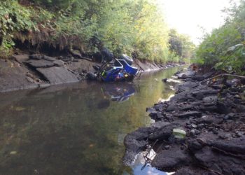 Intensa búsqueda de motociclista que habría caído a canal de regadío en Quillón