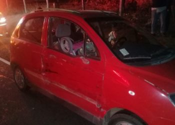 Dos heridos tras colisión entre camión y automóvil en cruce Lonquén