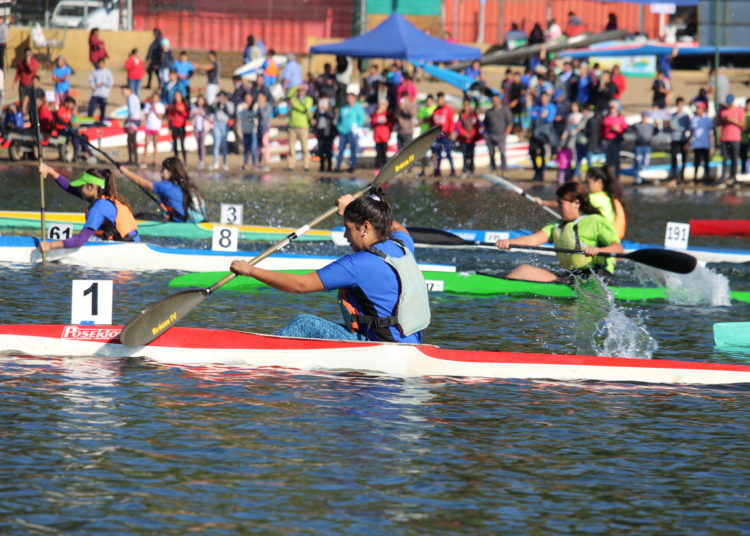 En Quillón se reunieron las promesas y futuros campeones del canotaje nacional