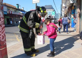Bomberos de Chillán recaudó más de $15 millones en colecta pública