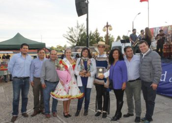Ninhuanos quedaron felices con su fiesta de la vendimia