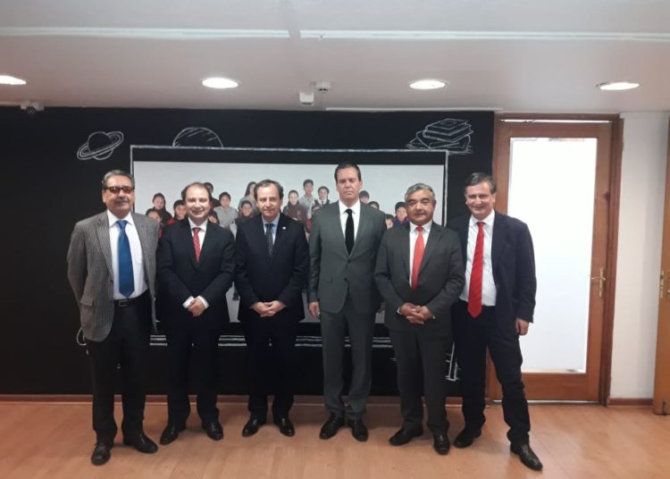 Ministro de Educación se reunió con parlamentarios y alcalde por CFT para Quirihue