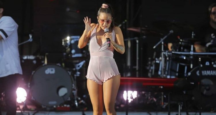 Cantante chilena Denise Rosenthal agendó concierto en Chillán el 25 de mayo