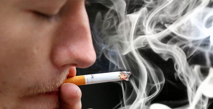 Enfermera publicó un video que muestra como se ven los pulmones de fumadores