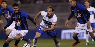 Universidad Católica derrotó a Huachipato y sigue como exclusivo líder en Primera A