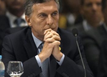 Argentina recurre a «salvavidas» del FMI: Consiguen préstamo de 50 mil millones de dólares