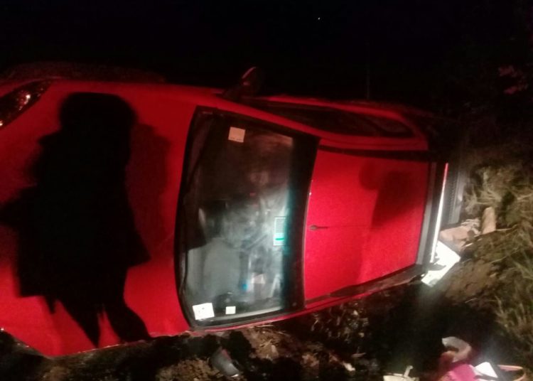 Automóvil volcó en la ruta Quirihue a Cobquecura esta noche