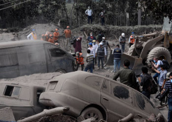 Victimas fatales por erupción de volcán en Guatemala llegan a 109 y hay 200 desaparecidos