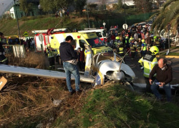 Avioneta se estrelló en cercanías de aeródromo Tobalaba: Hay 3 heridos