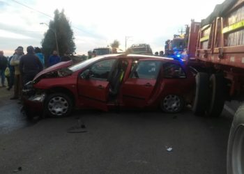 Una madre y su hija resultan heridas en triple colisión en ruta Ninhue a San Nicolás