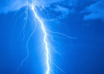 Meteorología emite aviso por posibles tormentas eléctricas en Ñuble