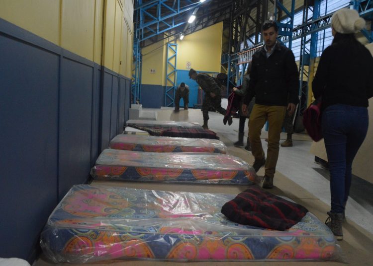 Por bajas temperaturas se activa Código Azul y se habilita albergue en Chillán