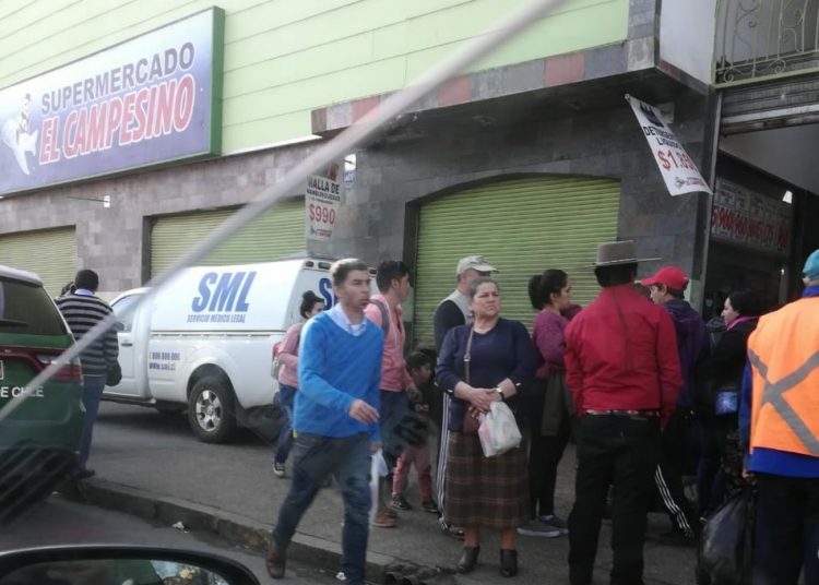 Vecina de Ninhue falleció por infarto cuando compraba en Supermercado en Chillán