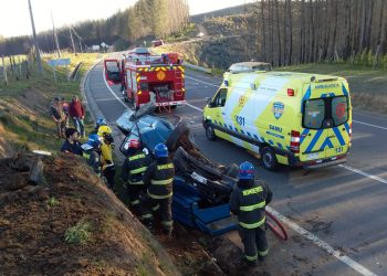 2 heridos tras volcar automóvil en ruta Coelemu a Ranguelmo