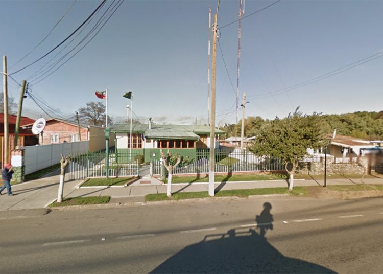 Un infarto habría sido causa de muerte de un hombre que estaba en retén de Carabineros de San Nicolás