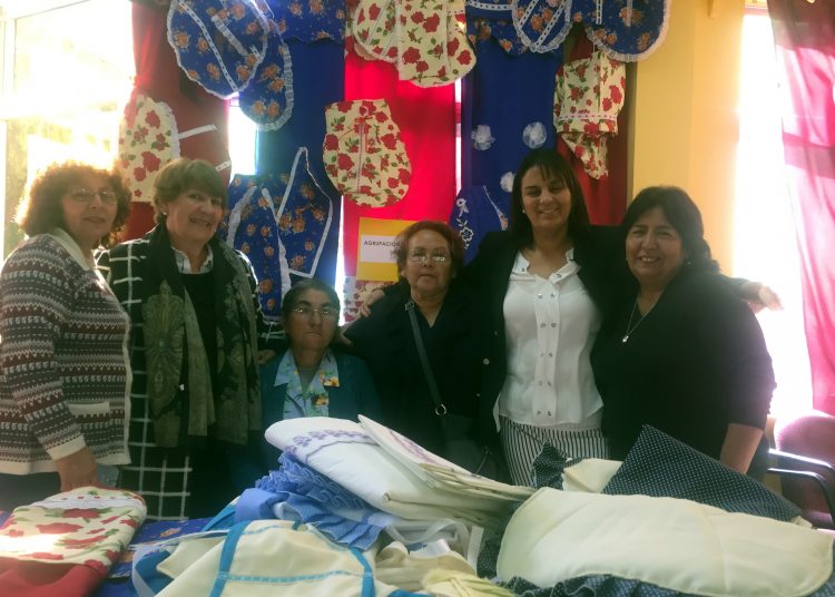 Gobernadora de Itata participó del cierre del proyecto que benefició a más de 400 mujeres de Quirihue