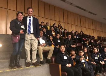 Alumnos destacados de escuela “Reino de Suecia” fueron premiados con viaje a la Quinta región