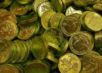 Encuentran un tesoro del siglo XVIII con 2.000 monedas de oro debido a la sequía del río Danubio