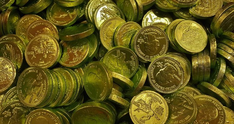 Encuentran un tesoro del siglo XVIII con 2.000 monedas de oro debido a la sequía del río Danubio