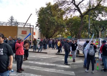Pescadores de Cobquecura viajaron a Valparaíso a defender pesca artesanal de la «jibia»