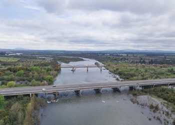 Mujer se lanzó al río Ñuble y fue encontrada con vida por Bomberos de Chillán