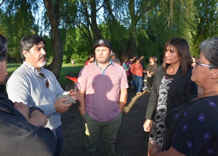 Evalúan mejoras viales para sectores de la localidad de Santa Clara en Bulnes