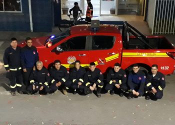 Bomberos del GERSA Quillón recibieron nueva camioneta para el desempeño de su labor