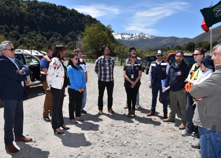 Realizan el primer “puerta a puerta” para informar sobre ejercicio de evacuación en Valle Las Trancas