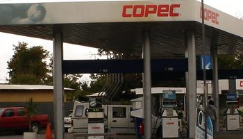 Con escopeta intimidan y asaltan a bombero de la Copec en Cobquecura