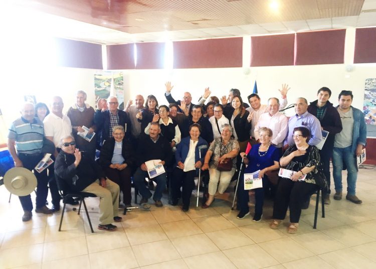 Gobernadora de Itata encabezó diálogo ciudadano con adultos mayores de Ninhue