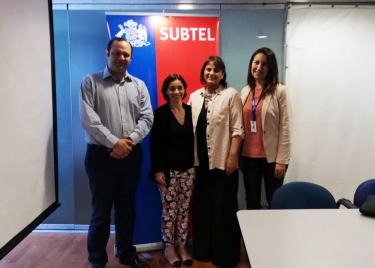 Gobernadora de Itata se reúne con la subsecretaria de Transportes y Telecomunicaciones para mejorar conectividad digital