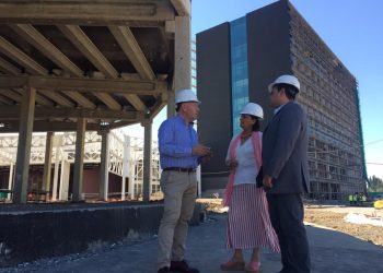Gobernadora de Itata gestiona alianza estratégica con Casino Marina del Sol para comercializar productos de la provincia