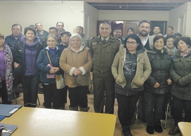 Carabineros de Rucapequén conformó junto a vecinos la primera Junta de Vigilancia Rural