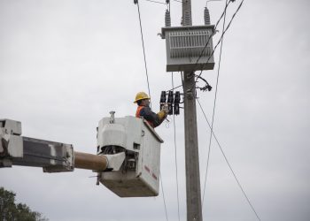 Alcalde de Cobquecura reitera solicitud para que CGE instale cuadrilla de emergencia en la comuna