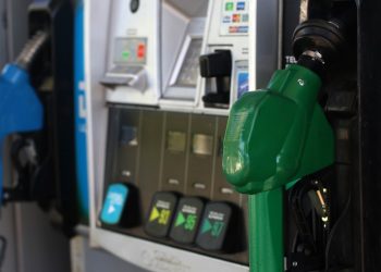 Precios de las bencinas se mantienen sin variación por cuarta semana consecutiva