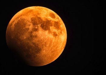 Comienza este martes: cómo ver la conjunción planetaria de la Luna, Venus y Saturno
