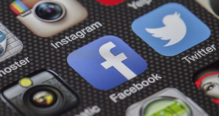 Facebook cierra oficinas en Londres y Singapur tras caso de coronavirus