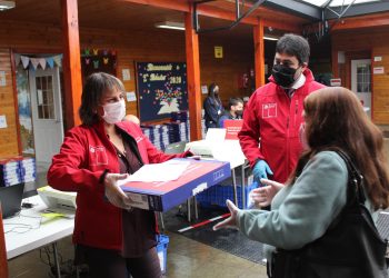 En Coelemu se entregaron los últimos computadores de las becas TIC