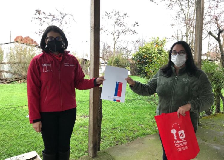 Priorizan tramitar títulos de dominio para jefas de hogar de Ñuble