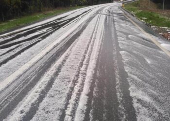 Inusual granizada se registró en Cobquecura