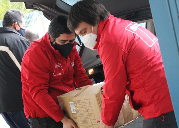 “Jóvenes por Ñuble” entregó primer aporte de alimentos a comedor solidario