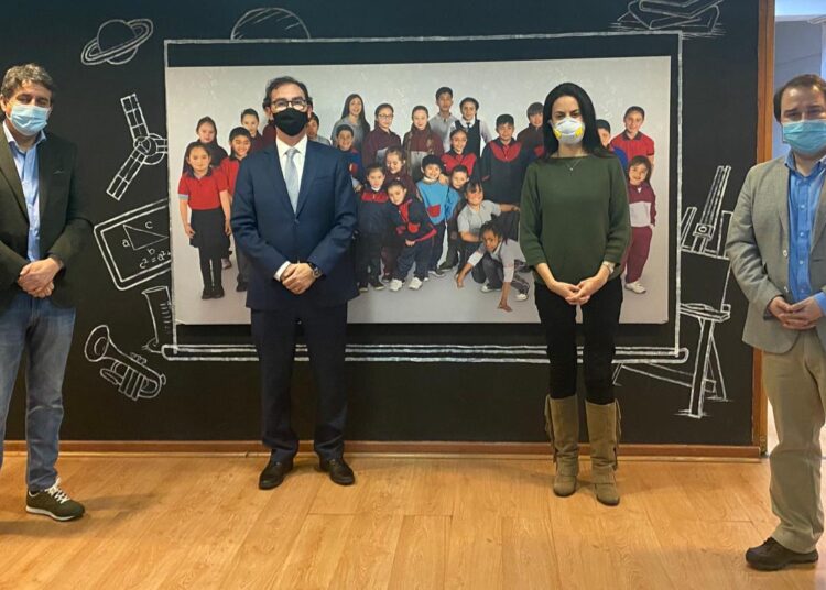 Diputado Sauerbaum pide a Ministro de Educación rebaja en colegiaturas de establecimientos subvencionados