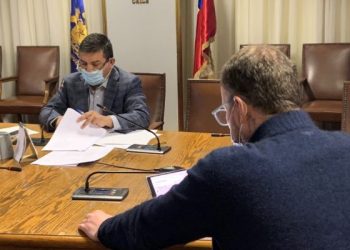 Comisión de Economía rechaza veto presidencial a proyecto que suspende corte de servicios básicos