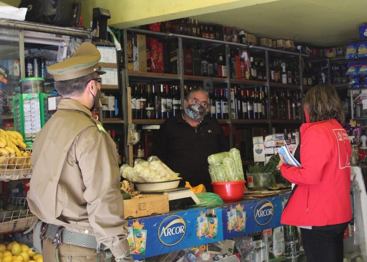 Comercio de Cobquecura refuerza medidas preventivas contra el Covid-19