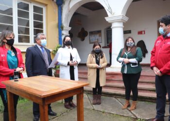 Municipio de Quirihue firma convenio con Junji para mejorar jardín infantil «Semillitas de amor»
