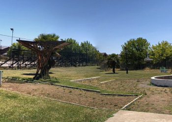 Sorprenden a casi 20 personas jugando fútbol en multicancha en Bulnes durante pandemia: hay 7 detenidos