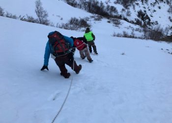 Carabineros realizó segundo rescate de deportistas desde Valle Las Trancas en menos de 24 horas