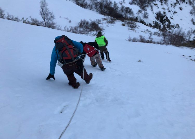Carabineros realizó segundo rescate de deportistas desde Valle Las Trancas en menos de 24 horas
