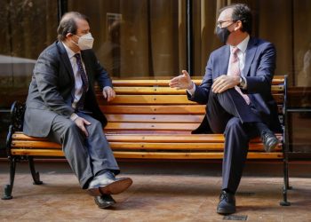 Diputado Sauerbaum se reúne con Ministro de Educación e inisiste en disminuir copago en colegios subvencionados