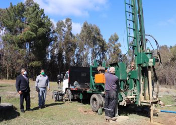 Alcalde visitó obras de construcción de proyecto de agua potable rural en Los Remates